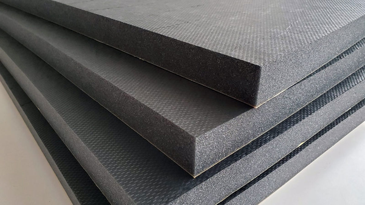 F-55吸音材：難燃不織布貼りで耐候・耐光性に優れ、屋外機器や防音ボックスに最適。