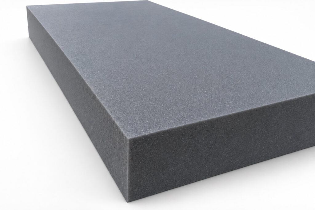200×1000×2000mmに加工したカバー装着前のボルダリング・クライミング・安全対策マット用ウレタンフォーム